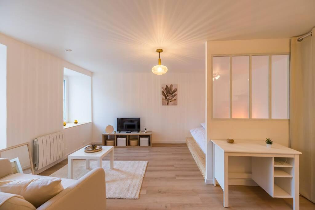 Studio Cosy - Plein Coeur De Lannion Apartment ภายนอก รูปภาพ