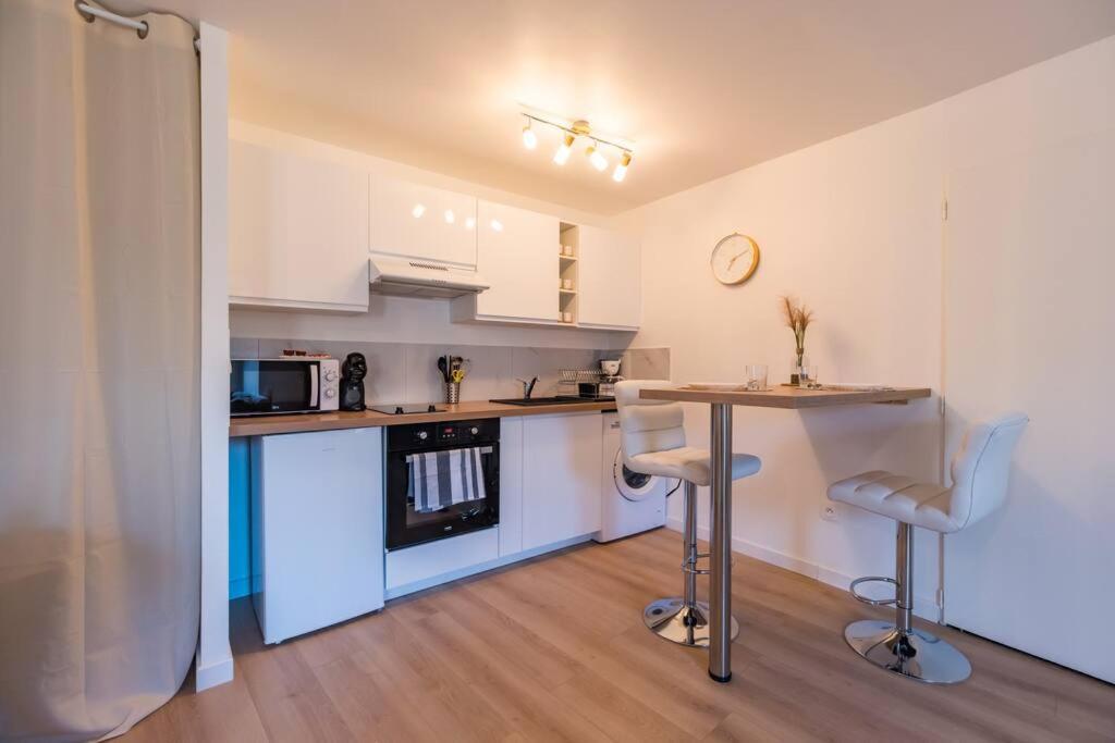 Studio Cosy - Plein Coeur De Lannion Apartment ภายนอก รูปภาพ